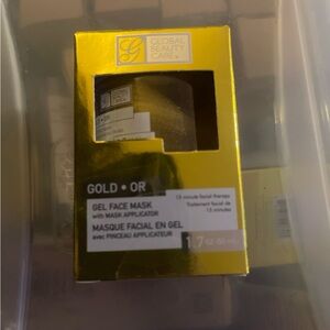 Global Beauty Care Gold Gel Face Mask